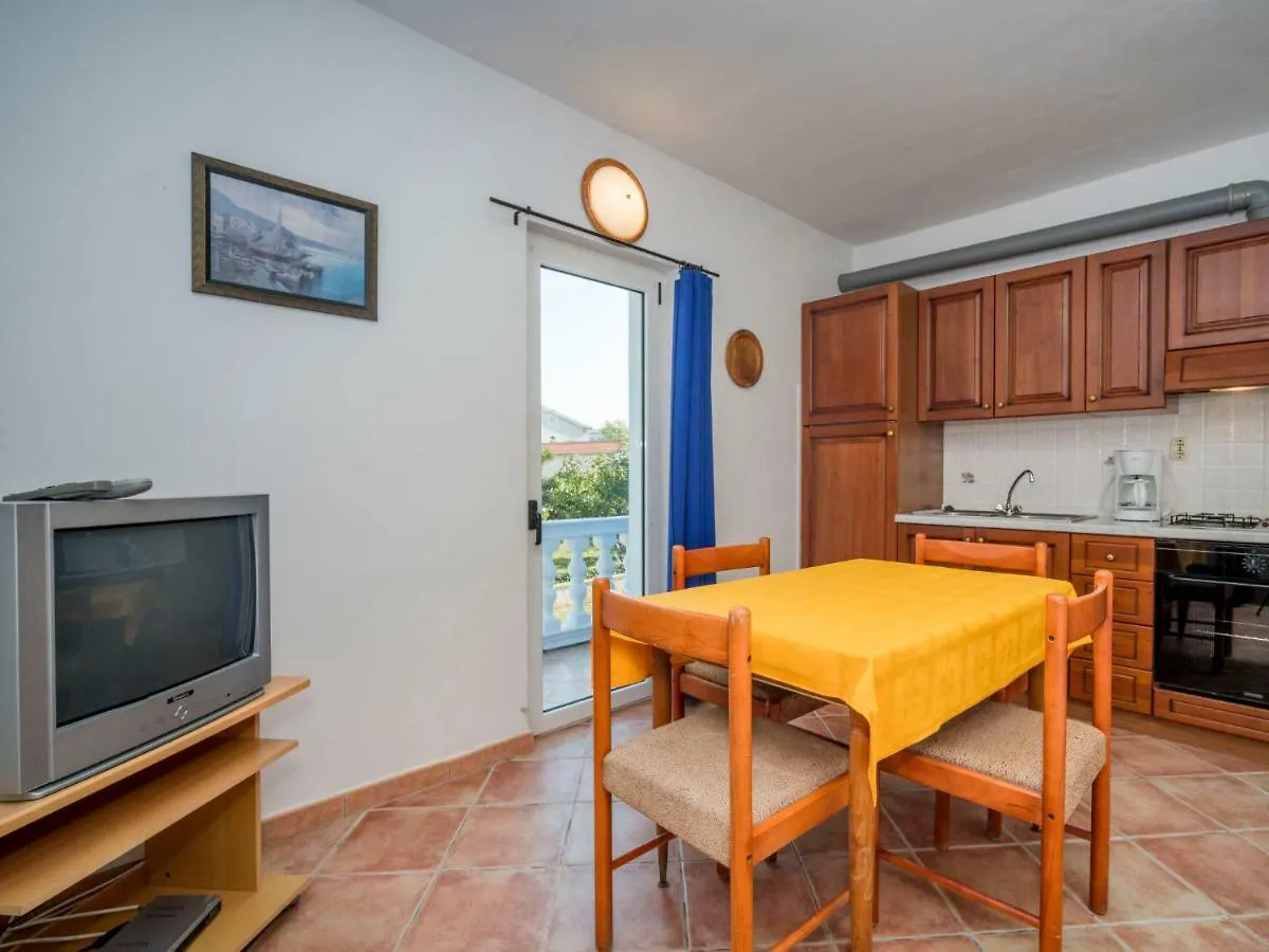 Apartment Hilde Blue-8 By Interhome  Medulin