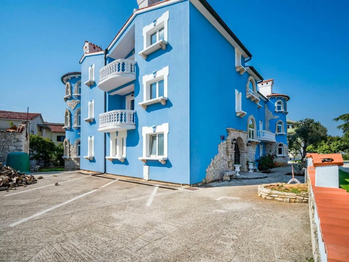 Apartment Hilde Blue-8 By Interhome
